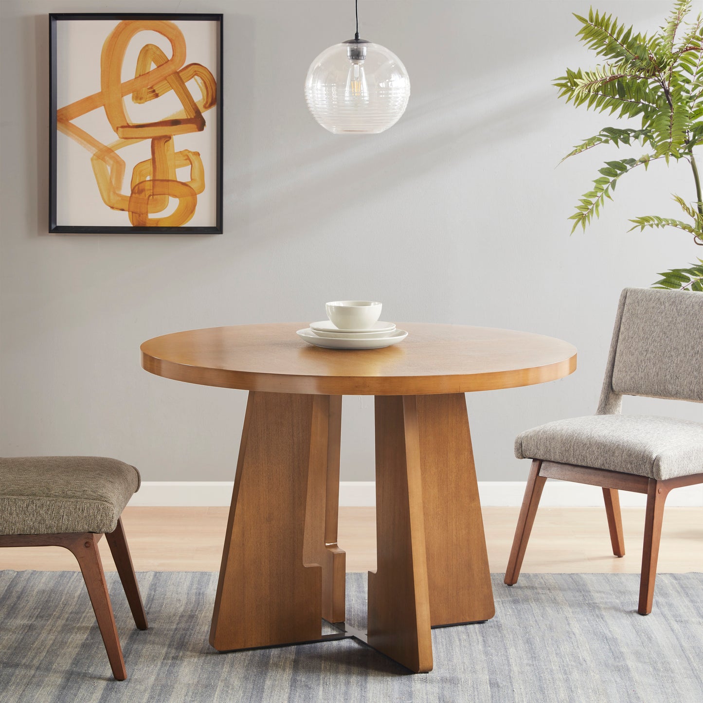 INK+IVY 44" Round Dining Table