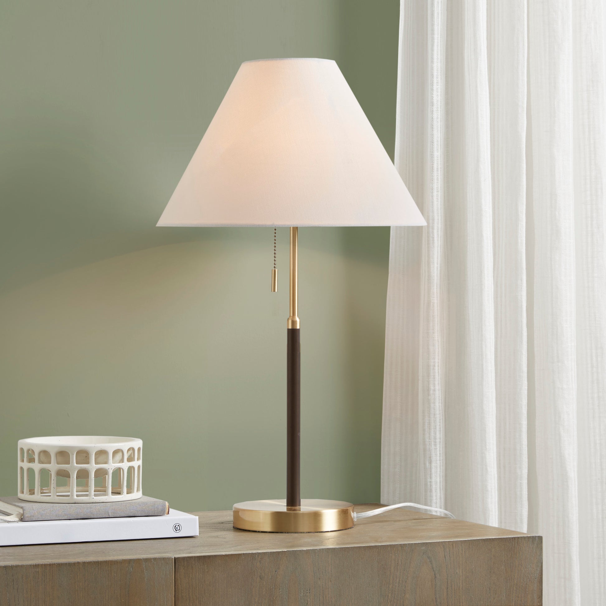 INK+IVY Two Tone Pull-chain Table Lamp