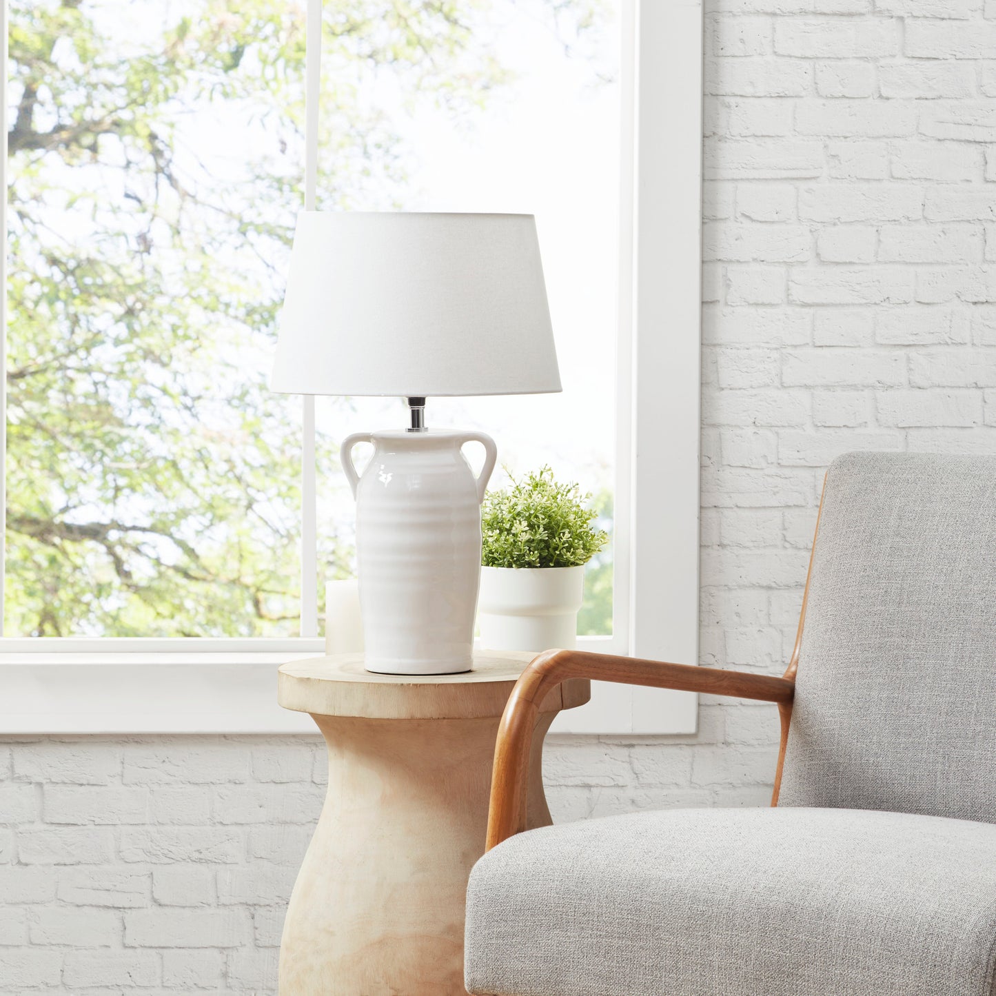INK+IVY Ceramic Table Lamp with Handles