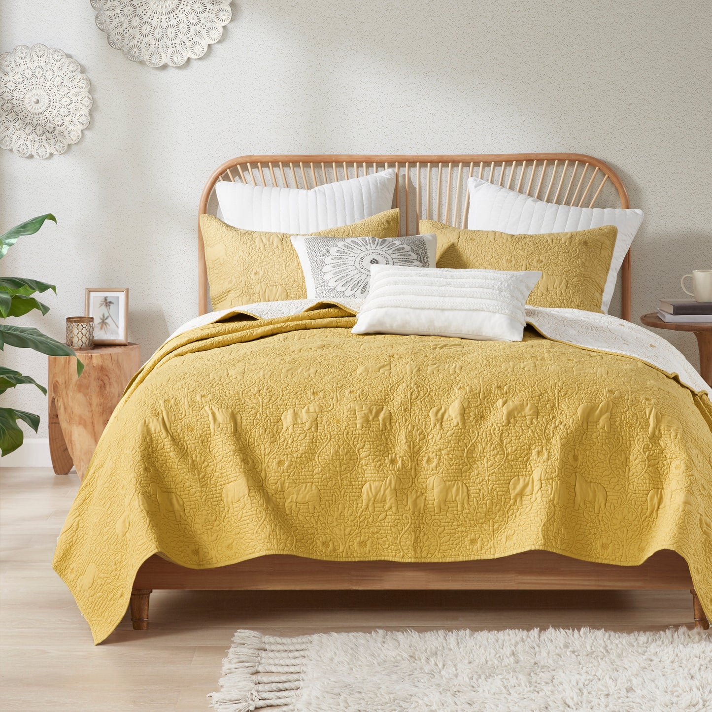 INK+IVY 3 Piece Reversible Cotton Quilt Set