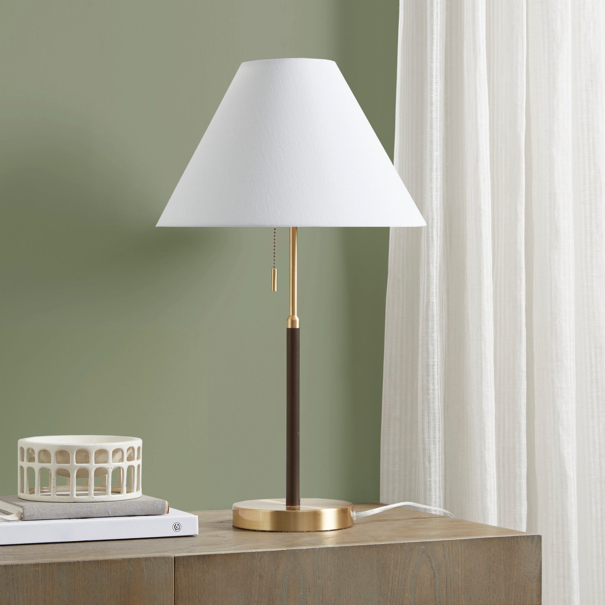 INK+IVY Two Tone Pull-chain Table Lamp