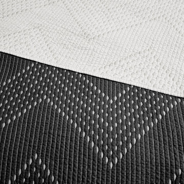 INK+IVY 3 Piece Embroidered Cotton Quilt Set