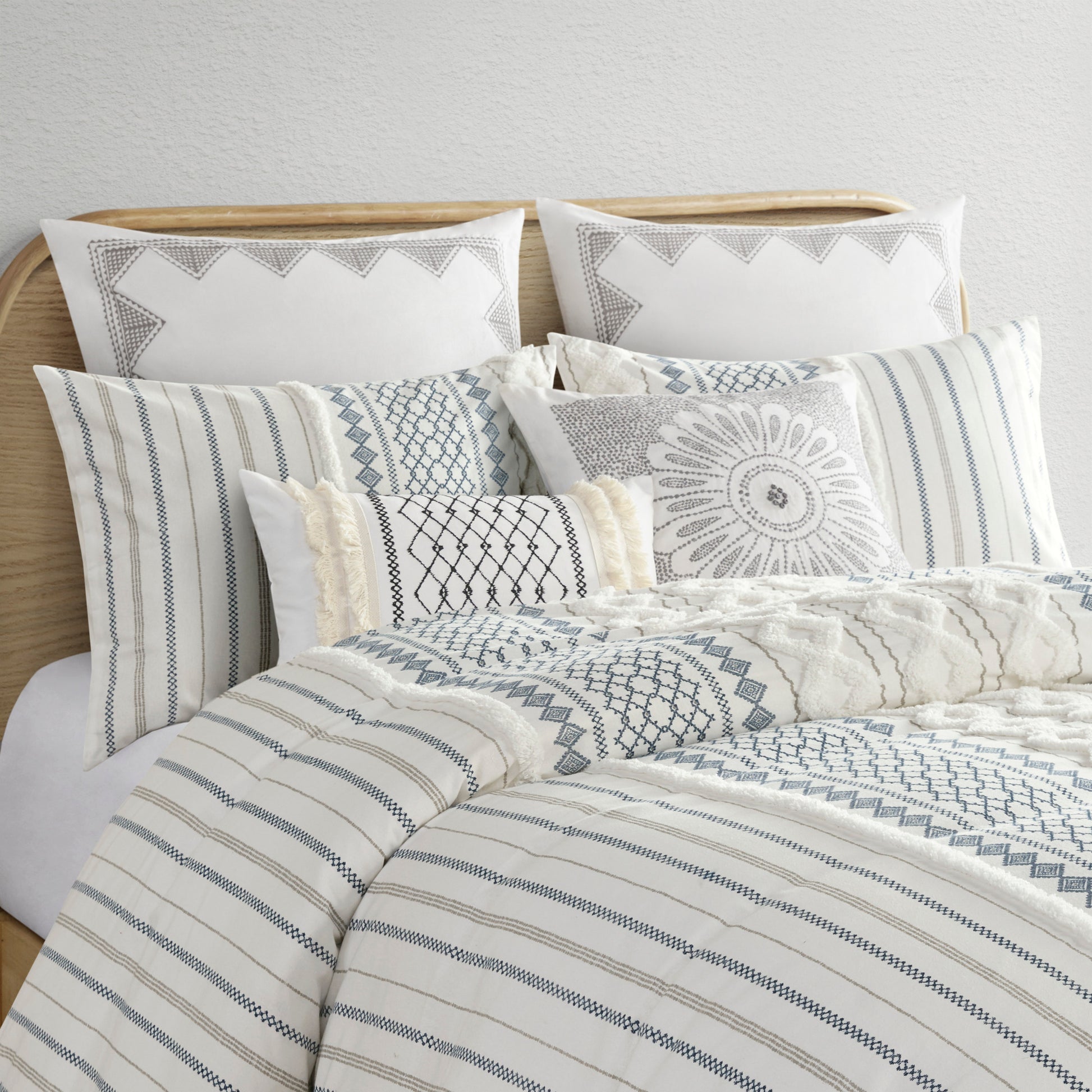 INK+IVY Cotton Printed Duvet Cover Set with Chenille