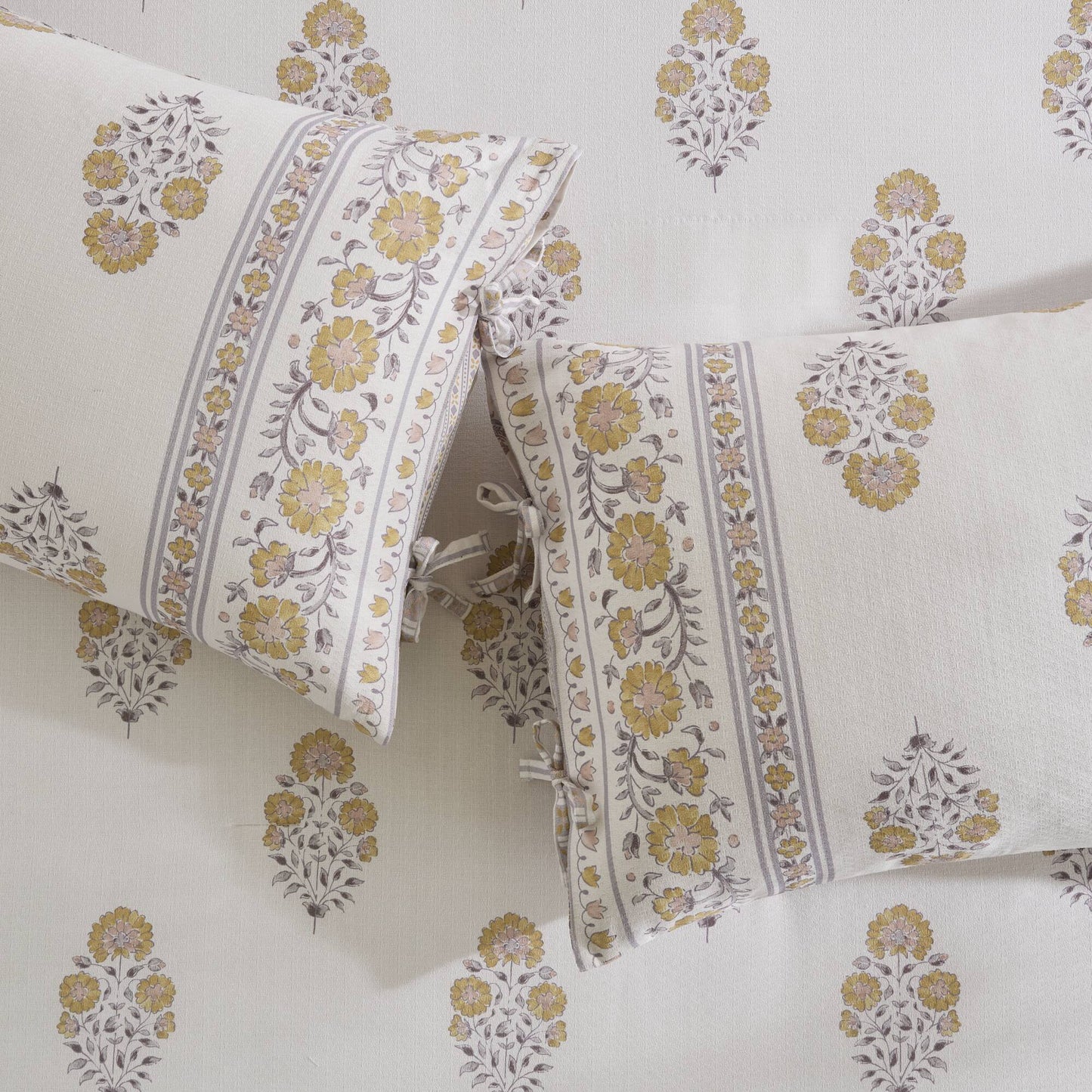 Thalia Floral 3-Piece Duvet Set