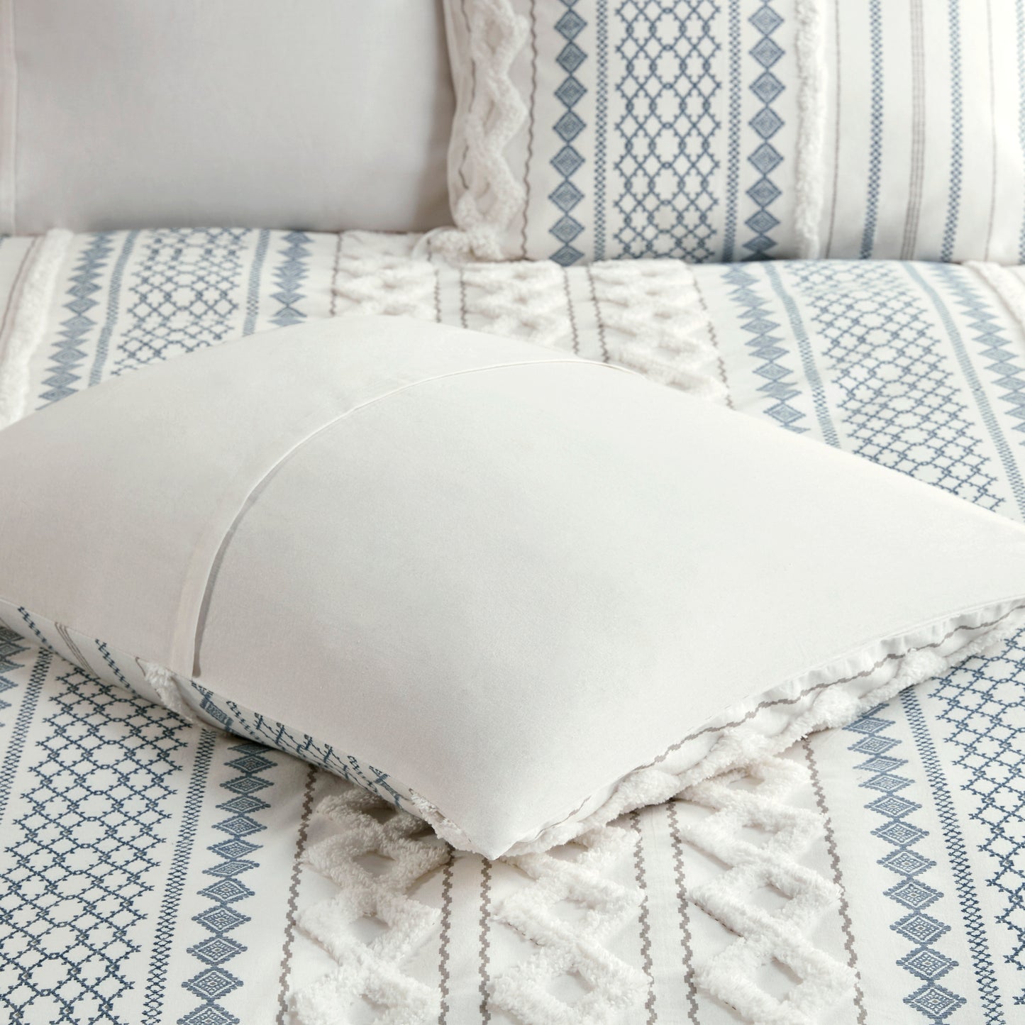 INK+IVY Cotton Printed Duvet Cover Set with Chenille