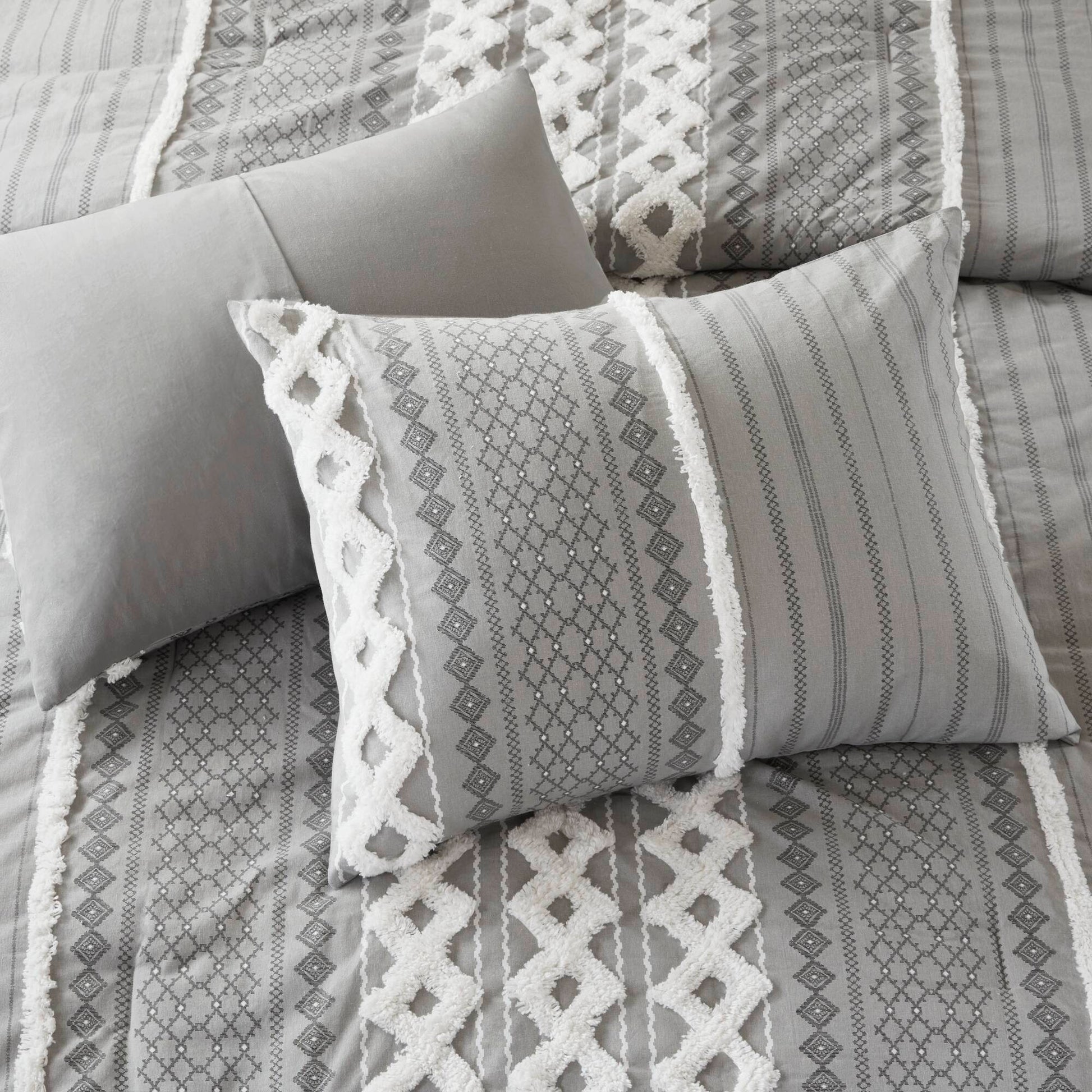 INK+IVY Cotton Printed Comforter Set with Chenille